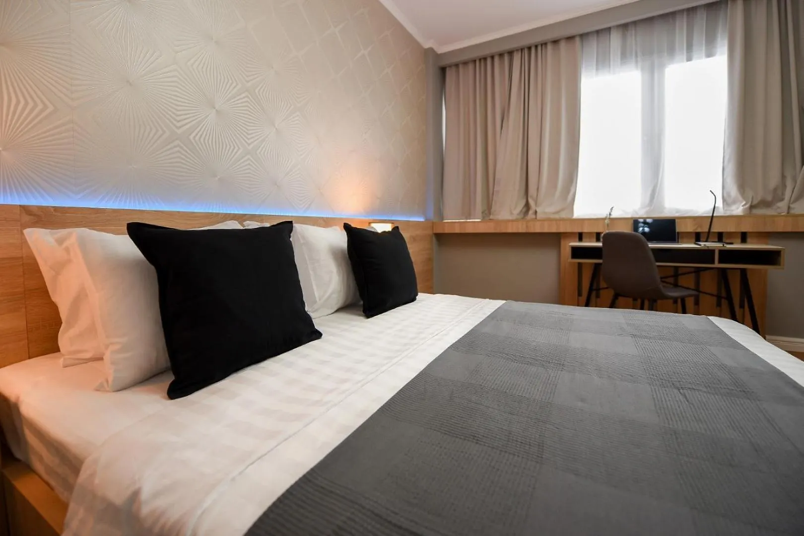Apartment City Center Getaway - Cozy Accommodation For Your Perfect Stay Bucharest