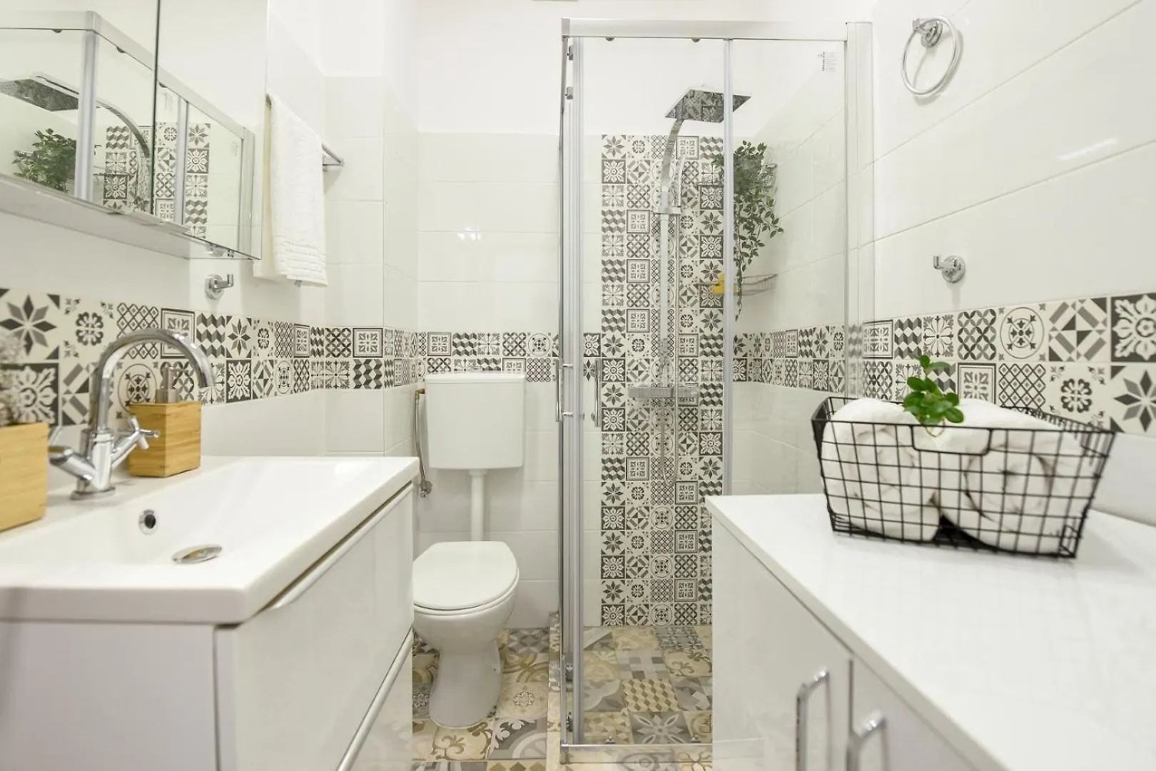 Apartment City Center Getaway - Cozy Accommodation For Your Perfect Stay Bucharest Romania