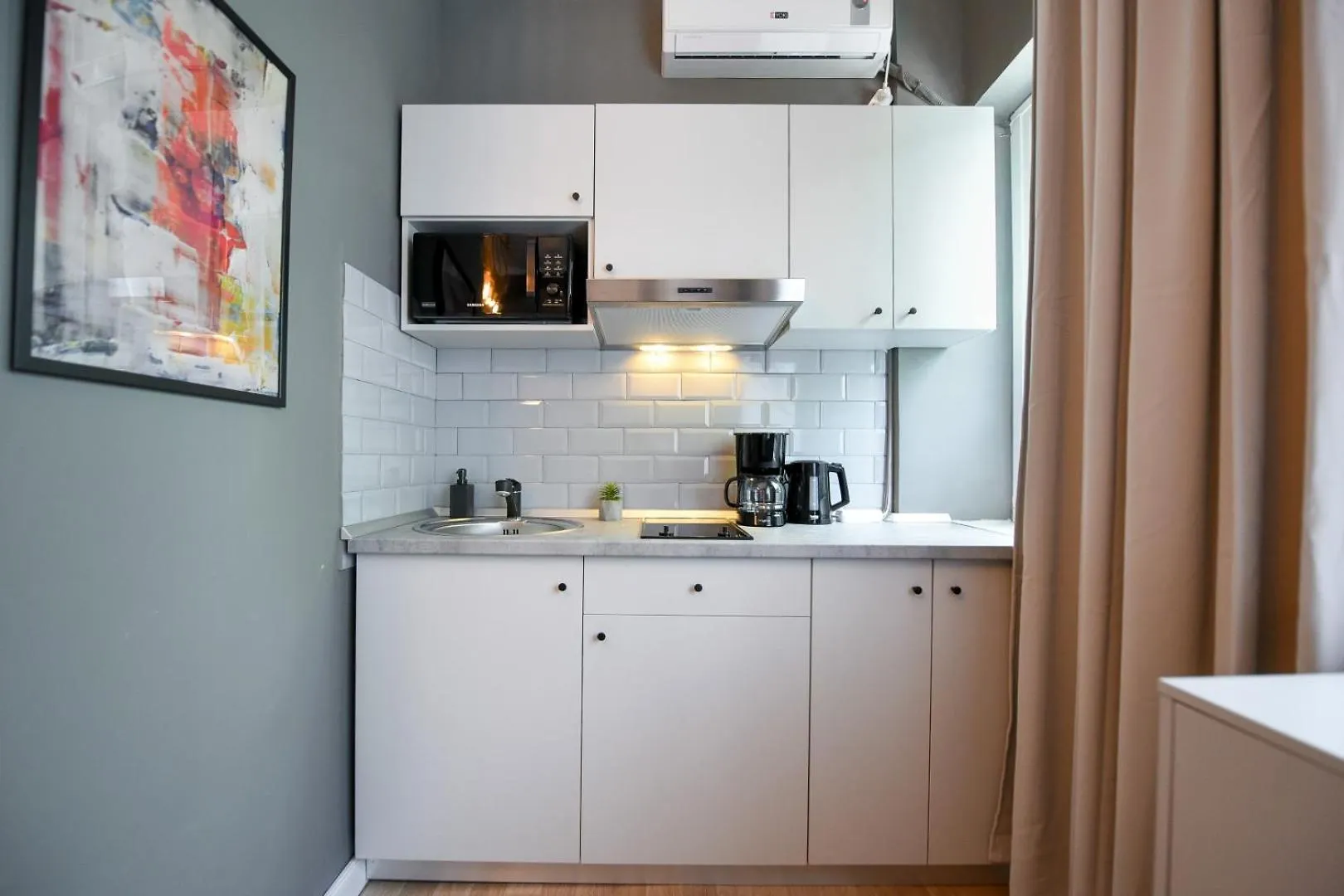 City Center Getaway - Cozy Accommodation For Your Perfect Stay Bucharest Apartment