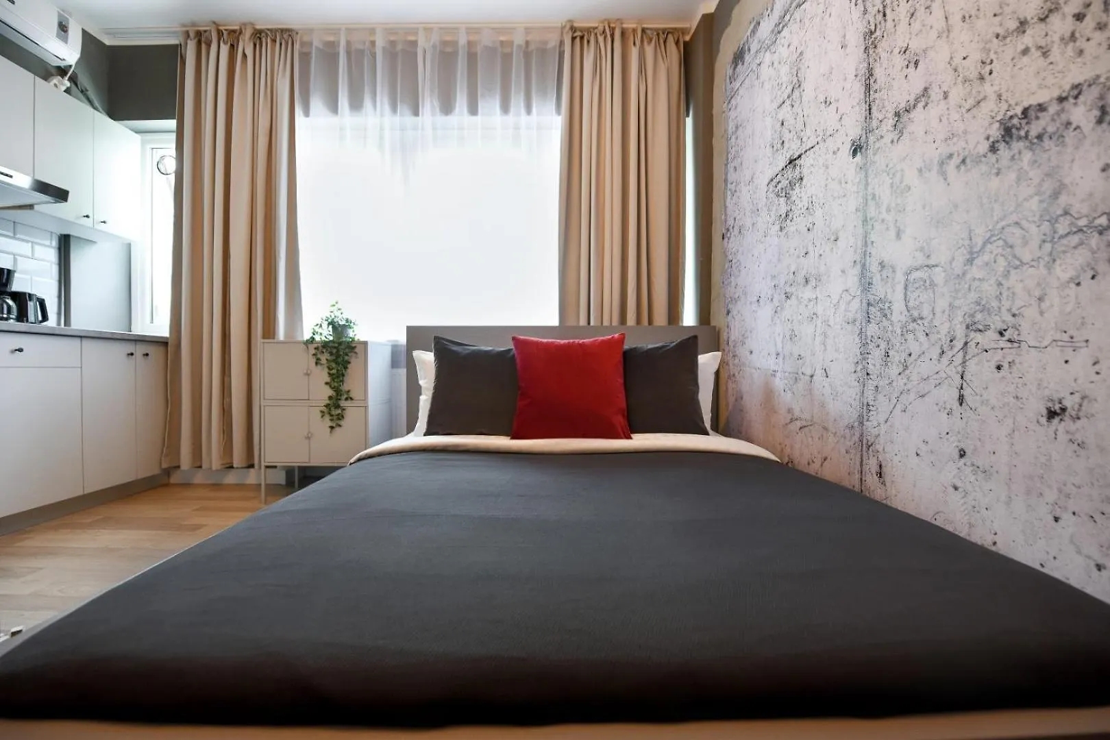 Apartment City Center Getaway - Cozy Accommodation For Your Perfect Stay Bucharest Romania
