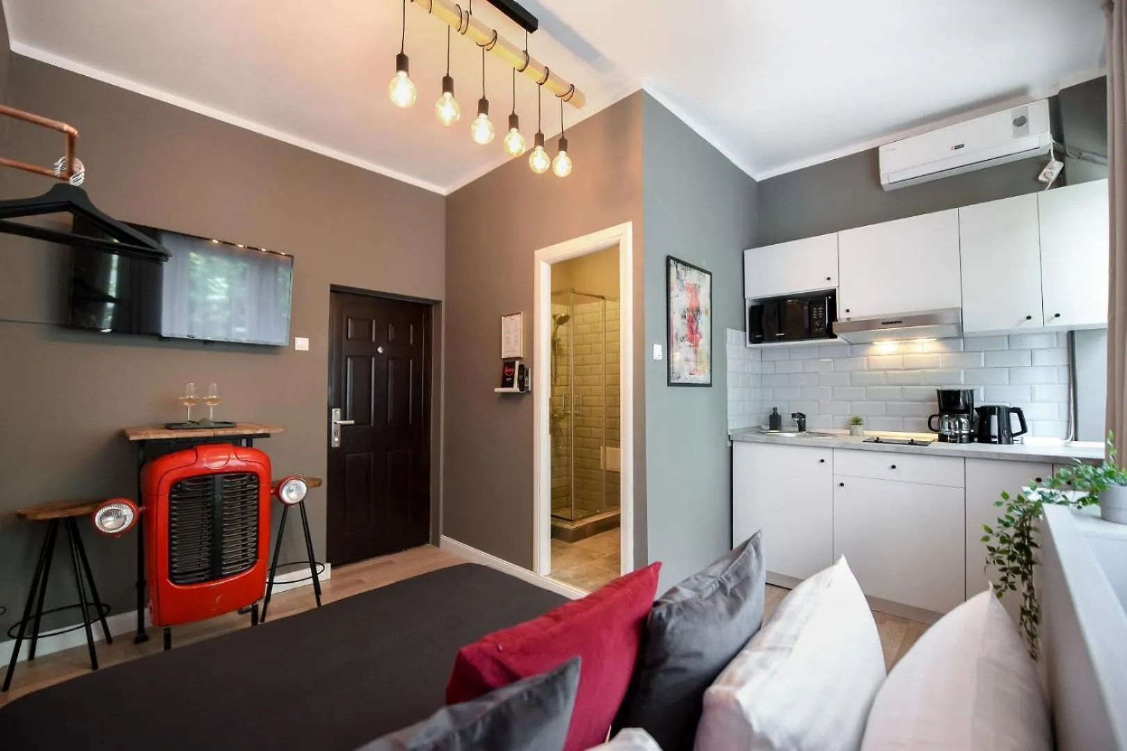 Apartment City Center Getaway - Cozy Accommodation For Your Perfect Stay Bucharest
