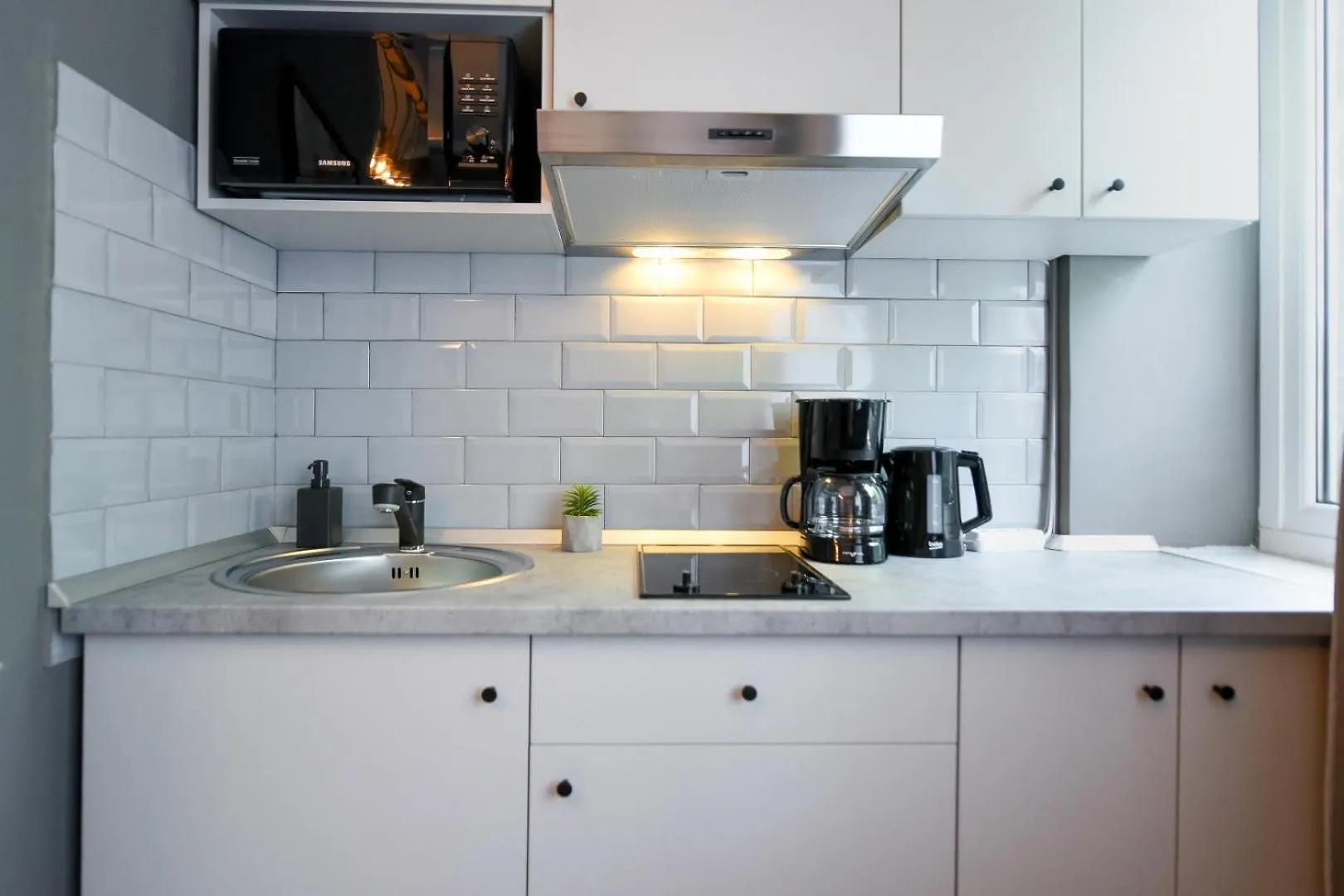 City Center Getaway - Cozy Accommodation For Your Perfect Stay Bucharest Apartment